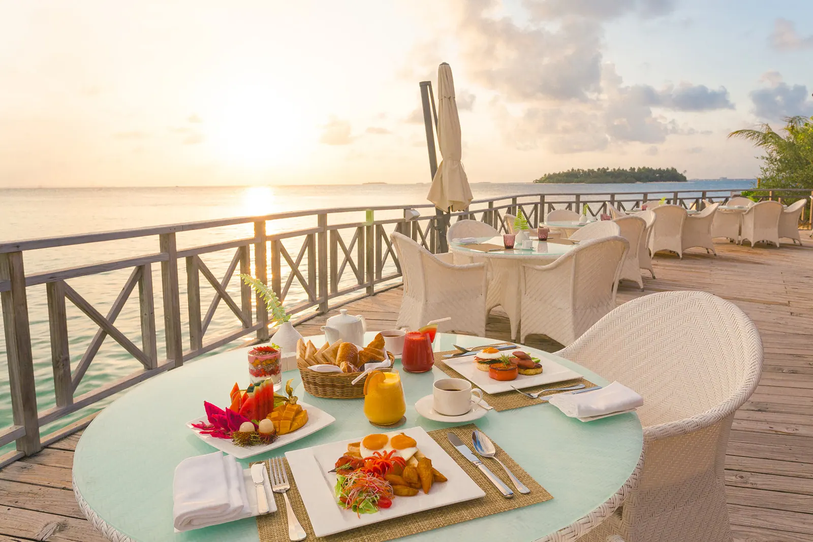 Bandos Resort Maldives thumbnail 6
