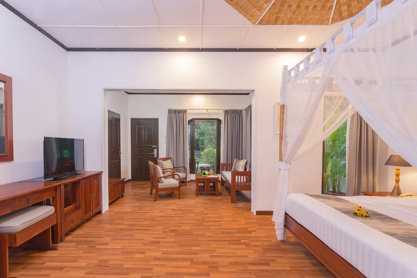 Bandos Resort Maldives thumbnail 25