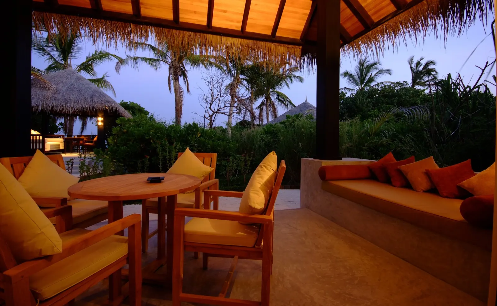 Beach House Hilton, Maldives thumbnail 12