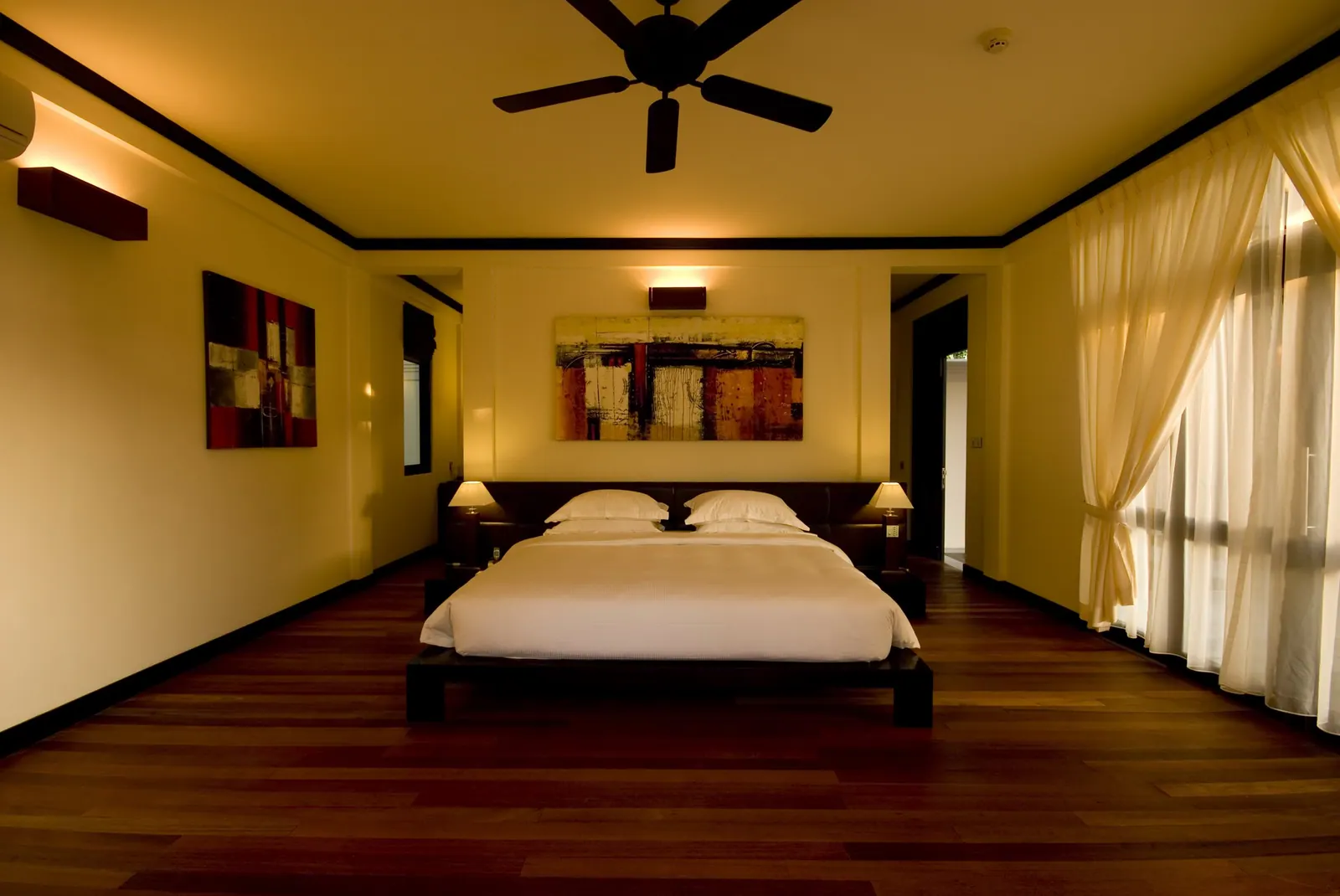 Beach House Hilton, Maldives thumbnail 16