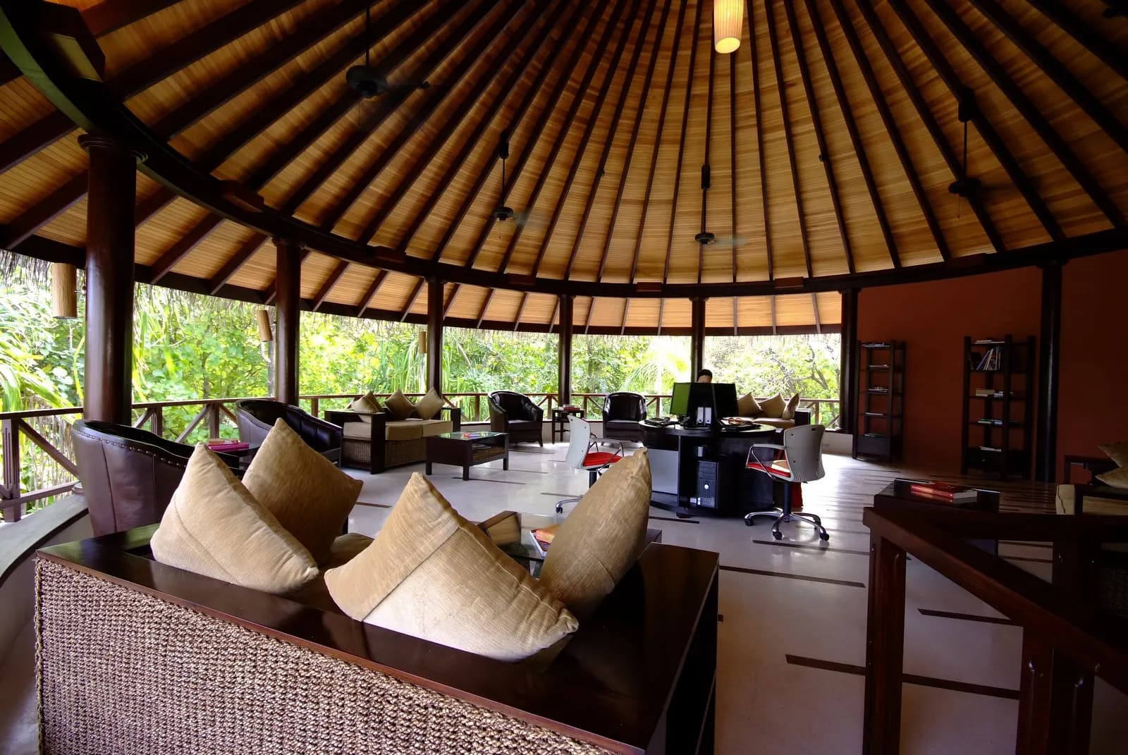 Beach House Hilton, Maldives thumbnail 29