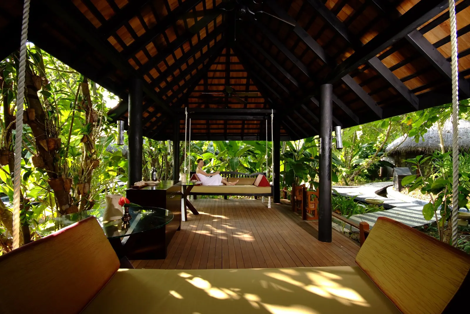 Beach House Hilton, Maldives thumbnail 36