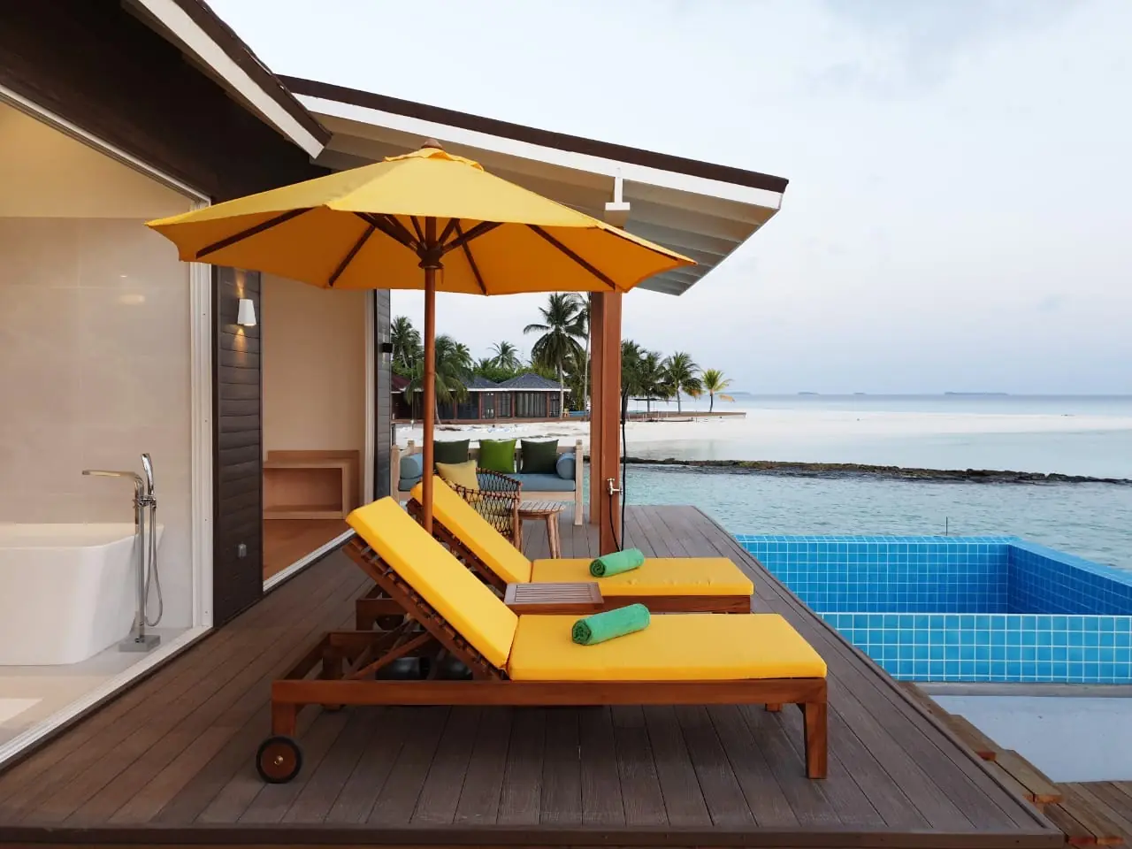 Dhigufaru Island Resort, Maldives thumbnail 17