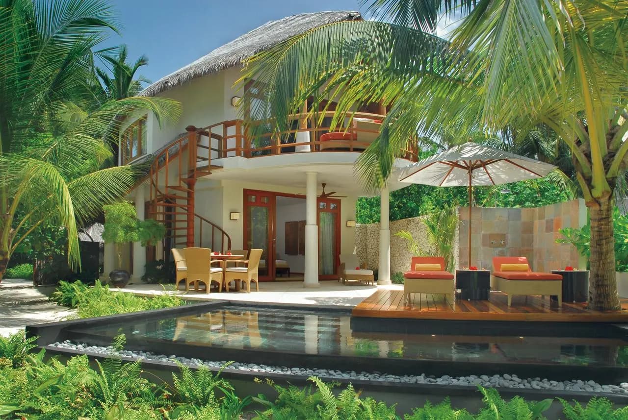 Halaveli Resort Maldives thumbnail 15