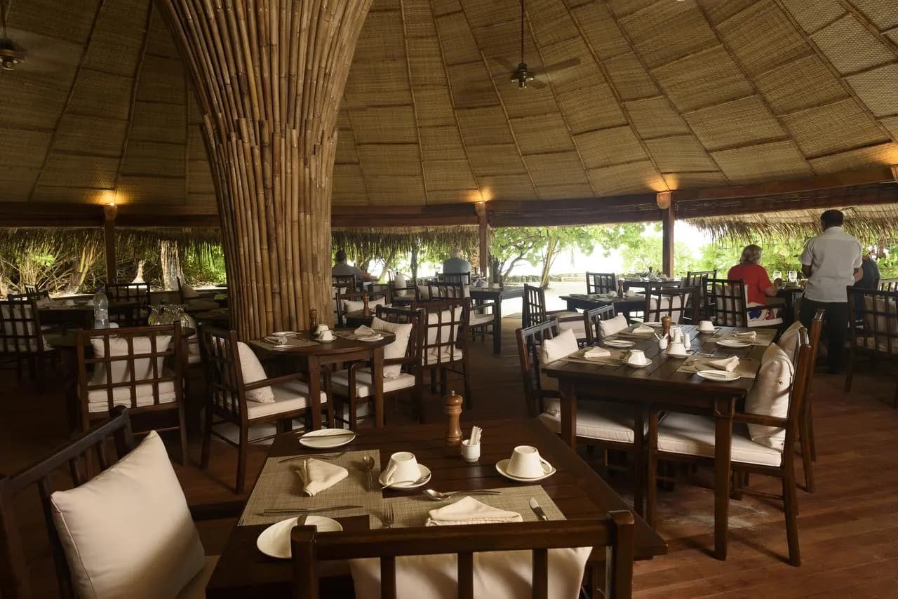 Makunudu Resort Maldives thumbnail 12