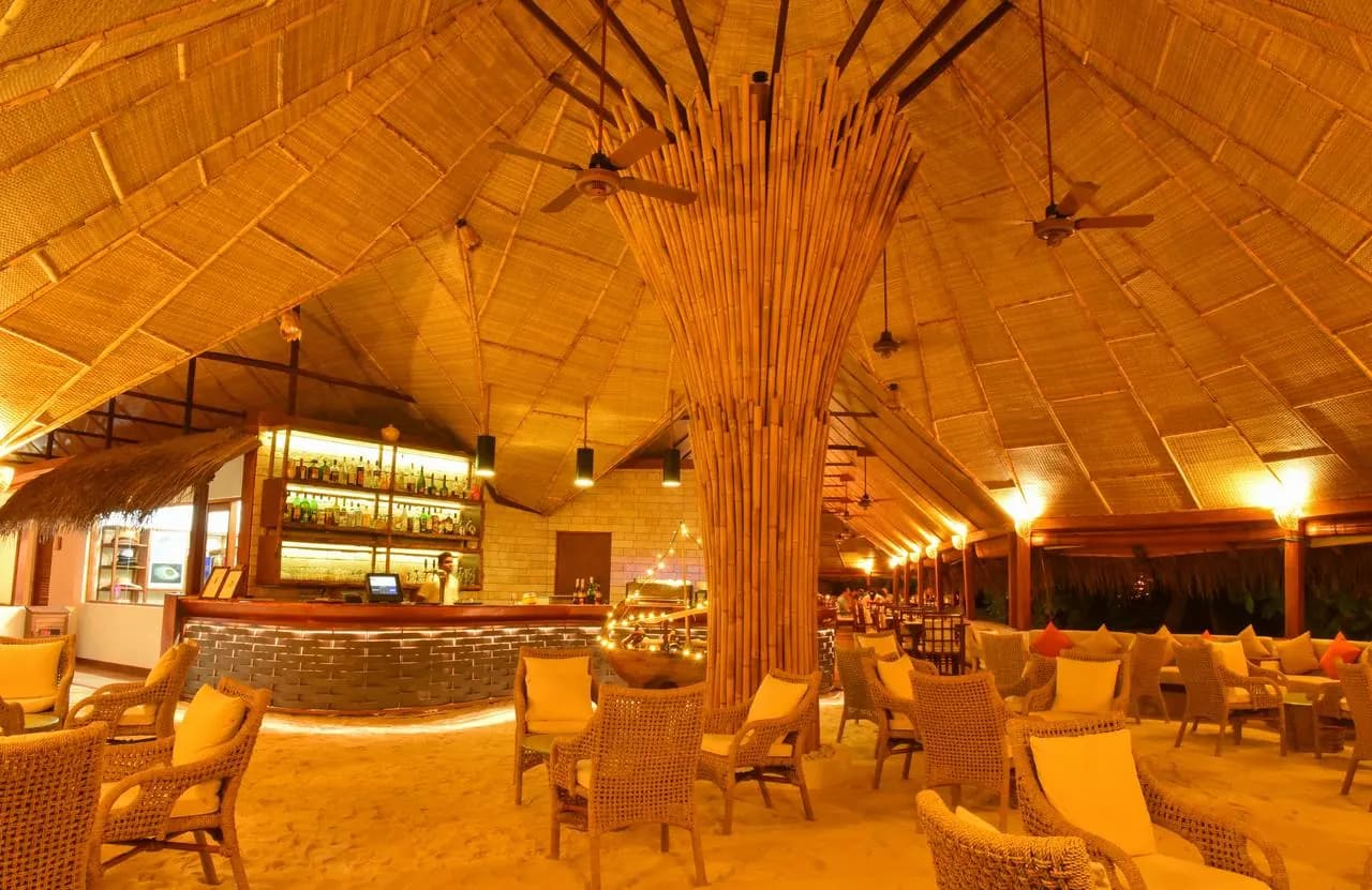 Makunudu Resort Maldives thumbnail 16