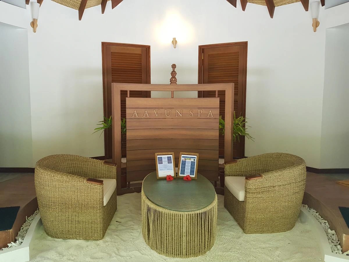 Makunudu Resort Maldives furniture project by Starwood Furniture