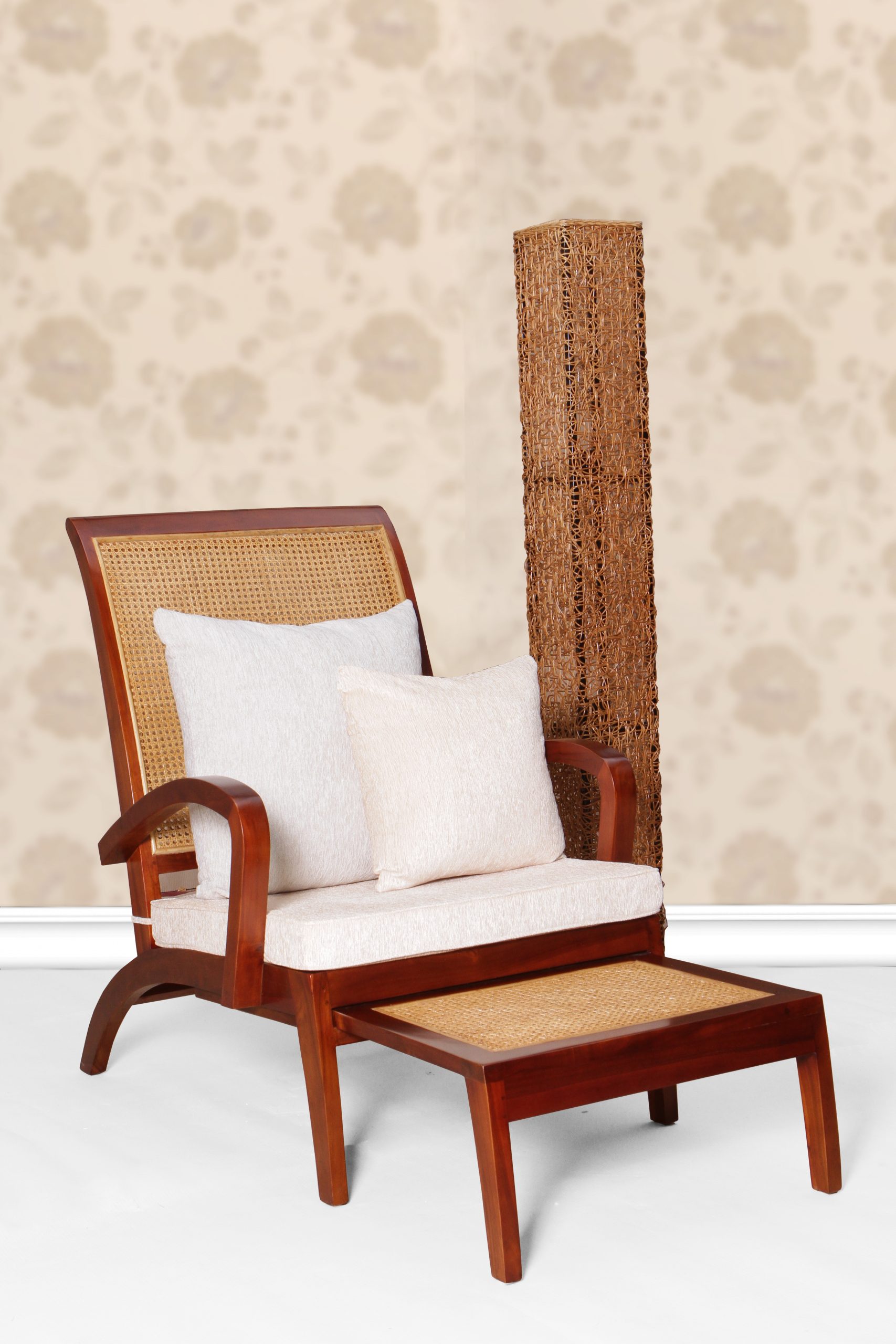 Artisan Teak Relax Chair - Sumatra Deep-Seat Artisan Teak Relax Chair - Sumatra Deep-Seat by Starwood Furniture Indonesia