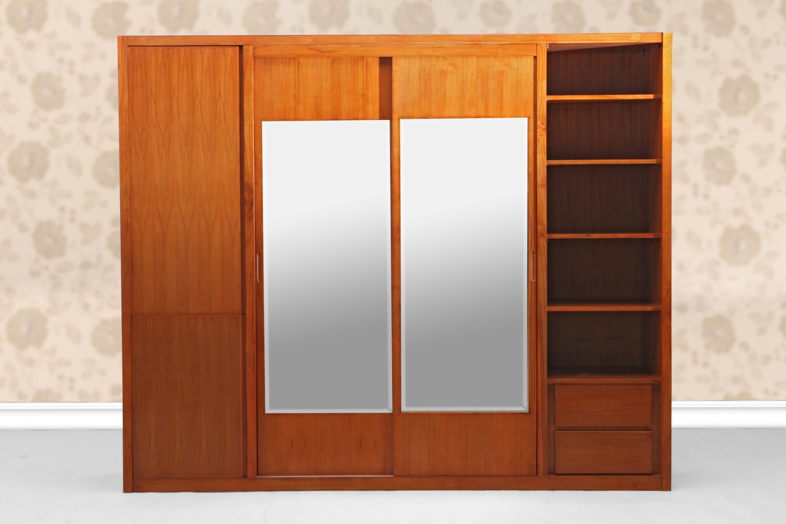 Elegant Teak Wardrobe - Flores Single – Premium Teak Furniture by Starwood
